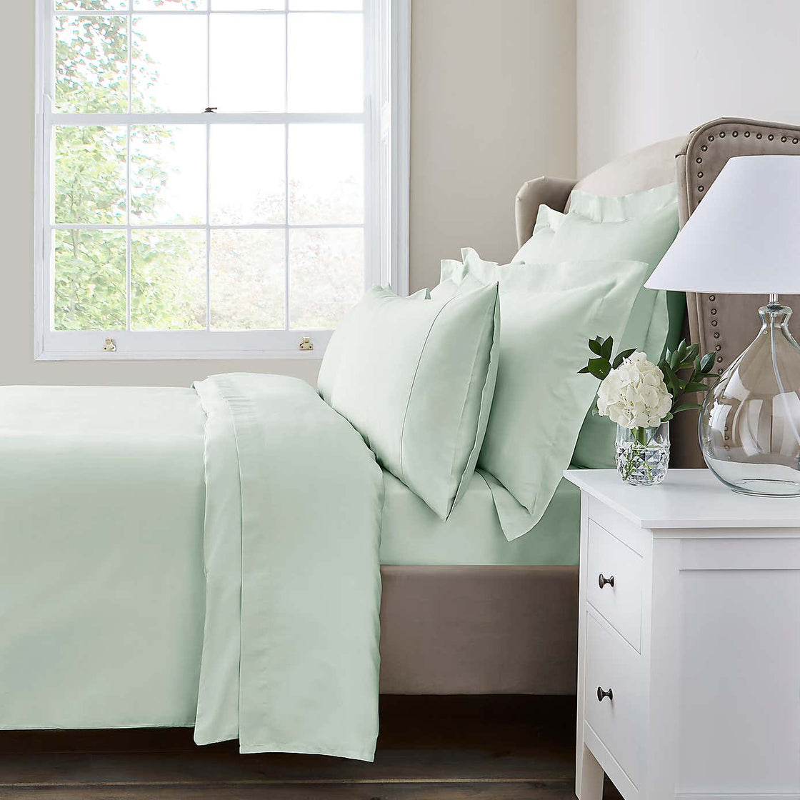 The Sateen Edit- Plain Green